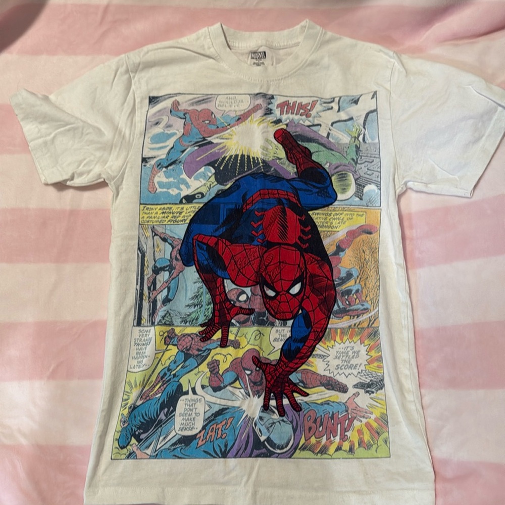 Spider-man graphic tshirt, size S